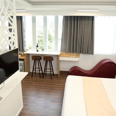 Hong Bao Thach Hotel Ho Chi Minh City Exterior photo